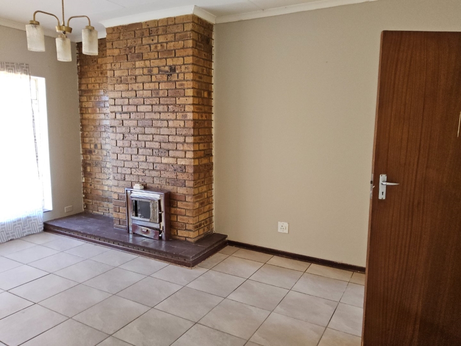 3 Bedroom Property for Sale in Hartbeesfontein North West